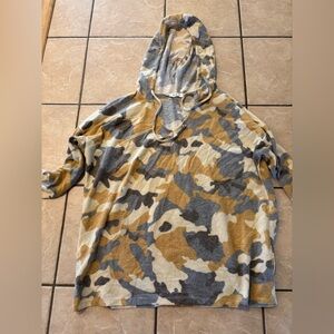 Lovely‎ J Camouflage Hooded sweatshirt